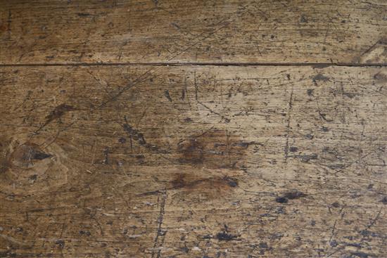 A French farmhouse table